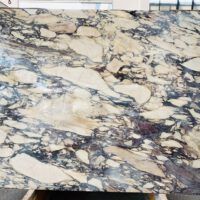 Partij Marmer, te koop per plaat ,prijs dagprijs op aanvraag