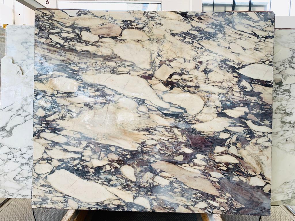 Partij Marmer, te koop per plaat ,prijs dagprijs op aanvraag